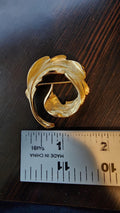 1950s Gold Leaf Brooch: Retro Statement Jewelry