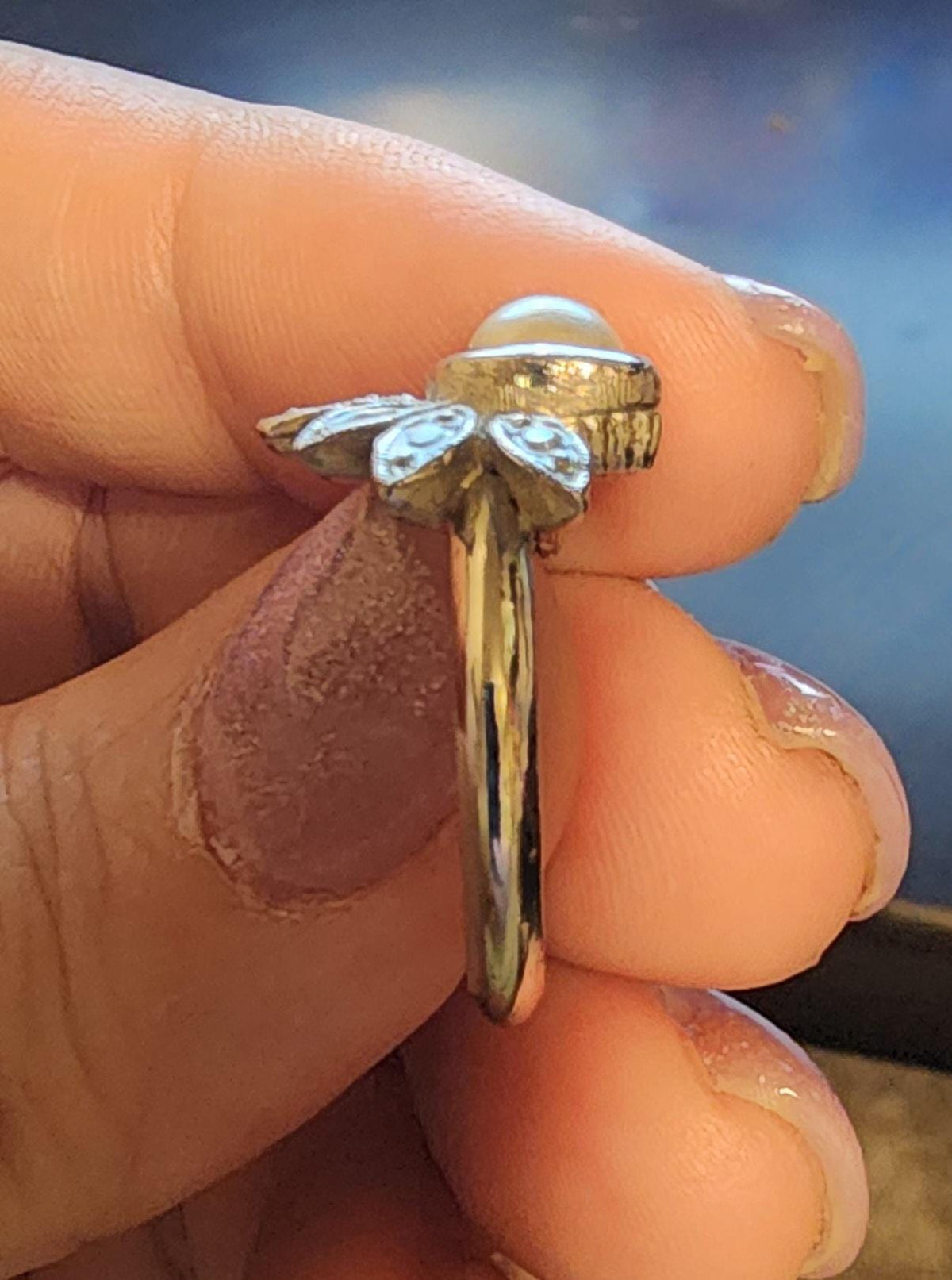 Vintage Avon Faux Pearl Silver Tone Ring - Size 5 US