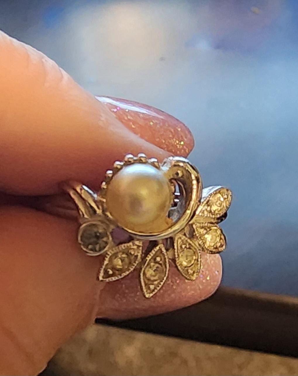 Vintage Avon Faux Pearl Silver Tone Ring - Size 5 US